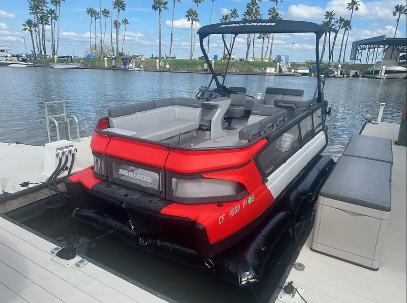 Air-Dock Floating Pontoon Boat Lift – Inflatable Docking System