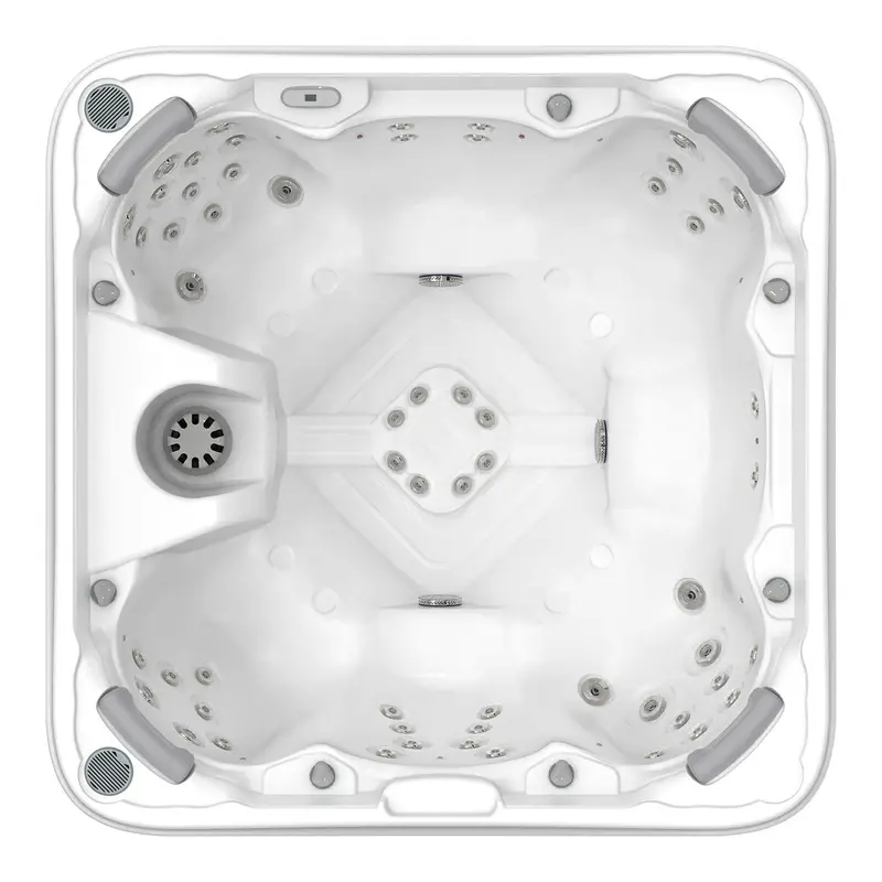 Chicago Series Outdoor Hot Tub – Compact Luxury Spa