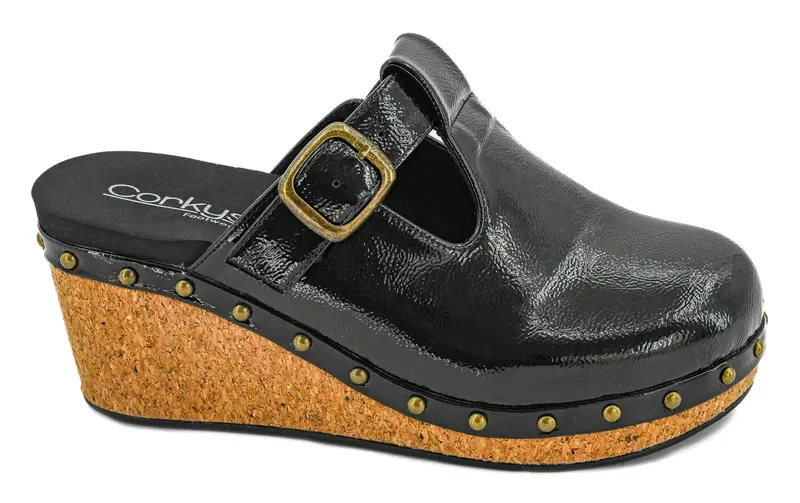 Corkys In the Moment Black Crinkle Patent Flat Sandal