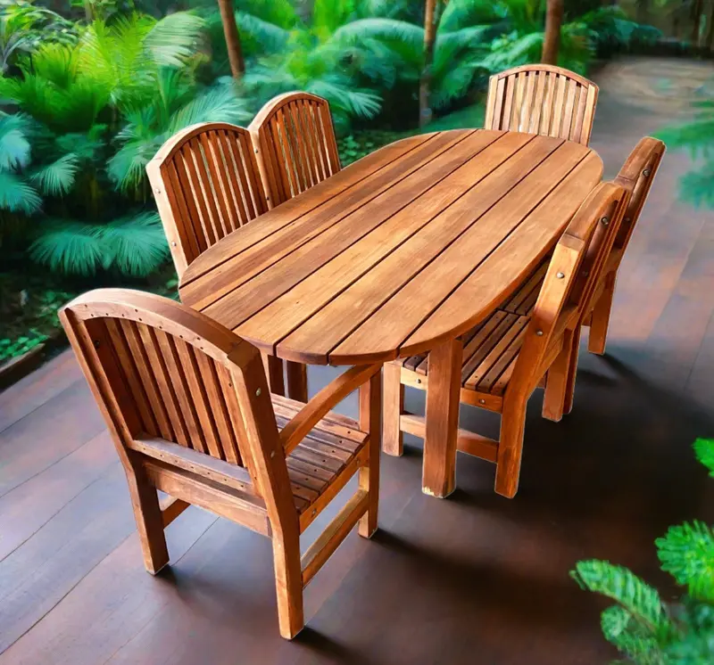 Farmhouse Oval Dining Table in Solid Redwood