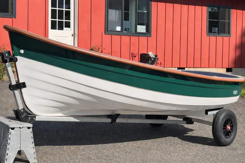 Gig Harbor Captain’s Gig 9.5-Foot Classic Fiberglass Rowboat