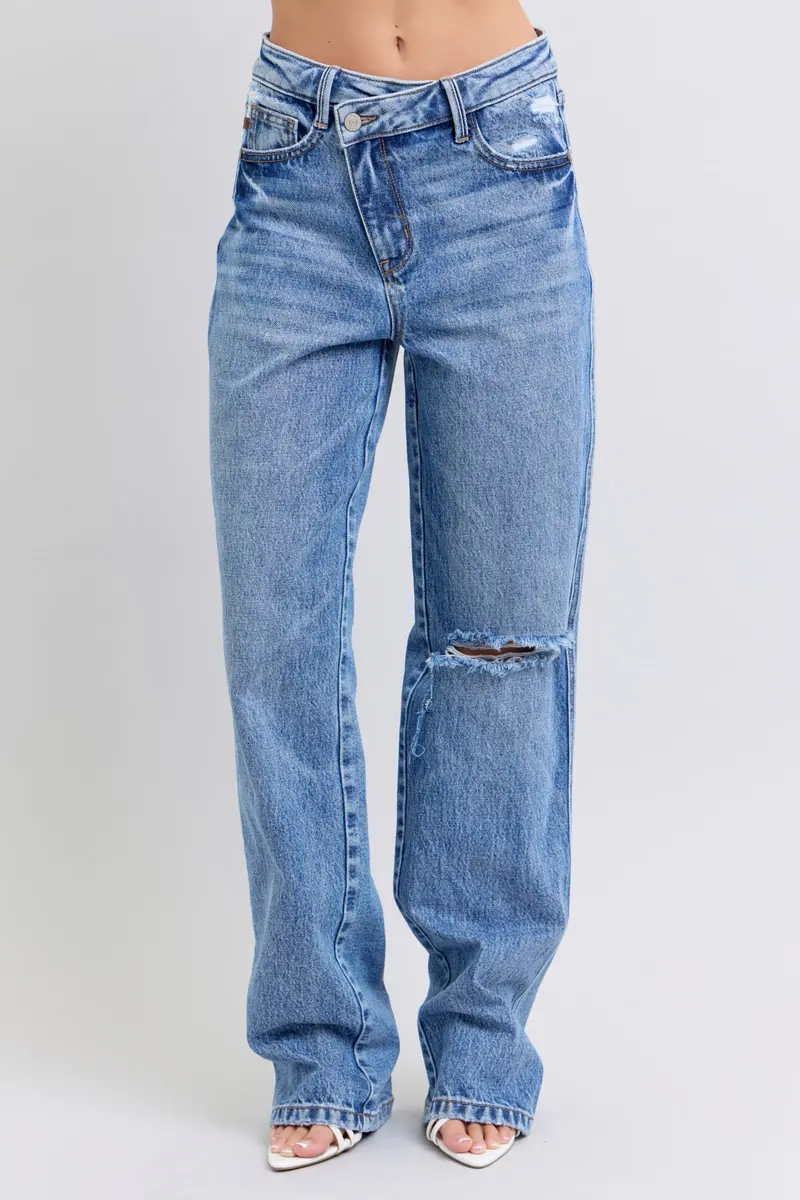 Judy Blue Criss-Cross Dad Jeans – Regular & Plus-Size High-Rise Fit