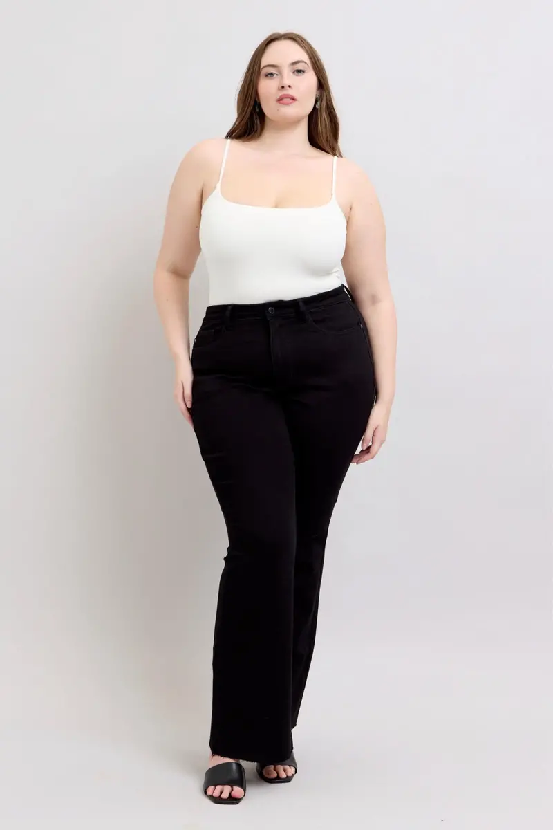 Judy Blue Plus-Size Star-Seam Flare Jeans – High-Rise Bold Detailing