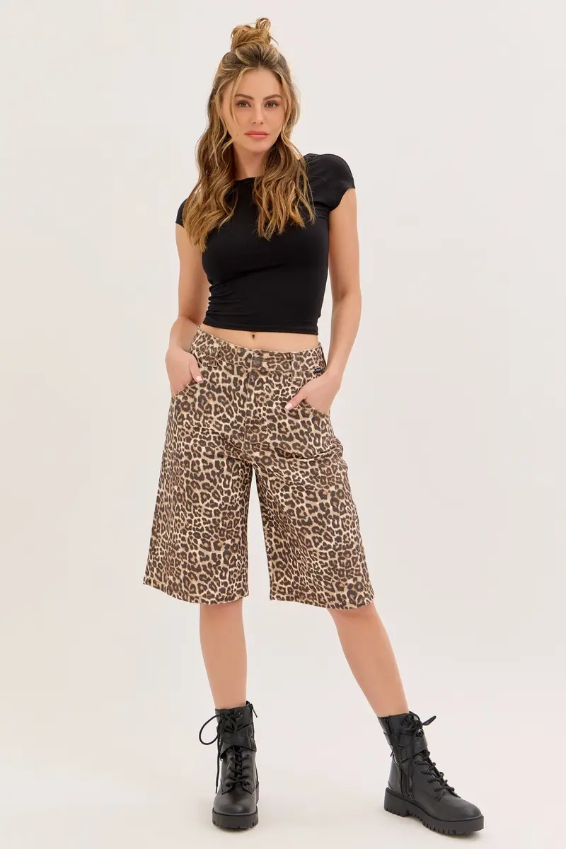 Leopard-Print Baggy Bermuda Jorts – Cello Mid-Rise Cut