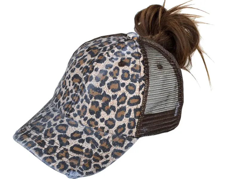 Leopard-Print Ponytail Trucker Hat – Soft Vintage Style
