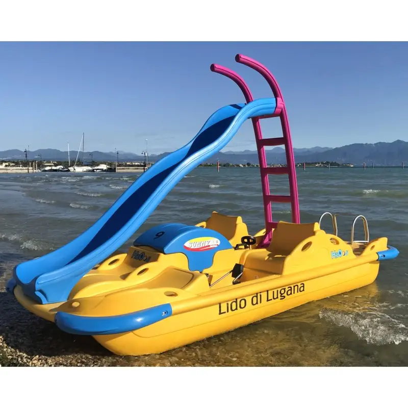 Martini Nautica Sunny H2O Plus: Five-Person Pedal Boat