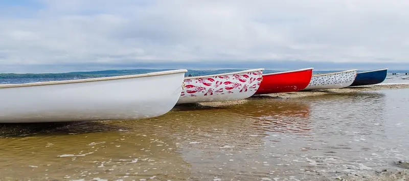 Puffin 1060 Fiberglass Rowing Dinghy – 10.6 ft, 4-Person