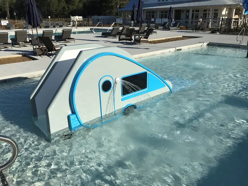 Rain Drop Aqua Run Camper-Style Sliding Water Feature