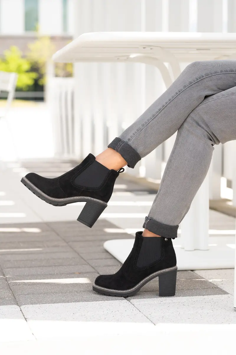 Rocky Black Leather Booties
