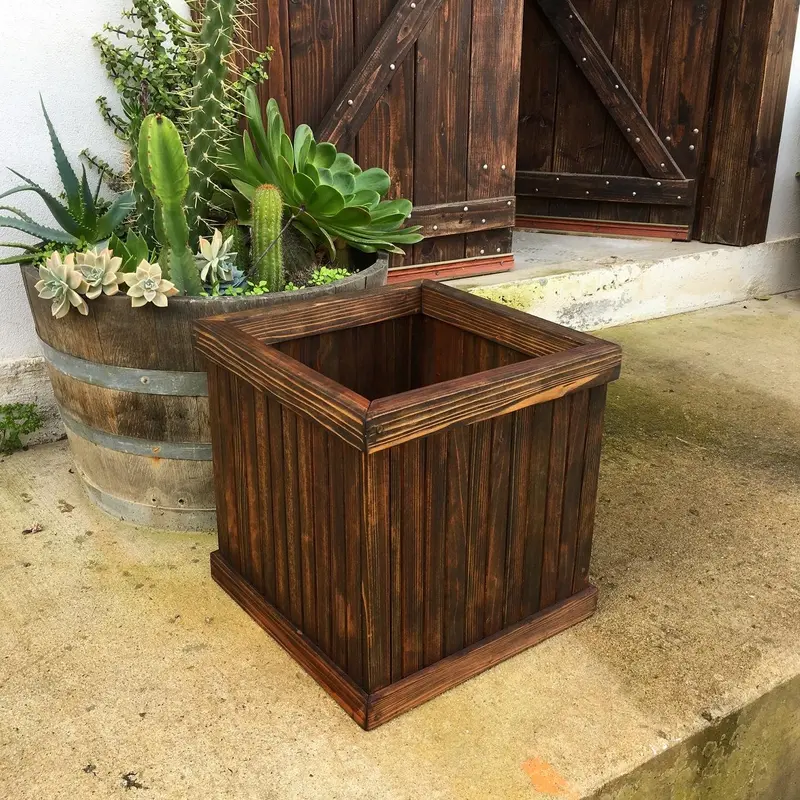 San Clemente Redwood Planter Box – Classic Tapered Design