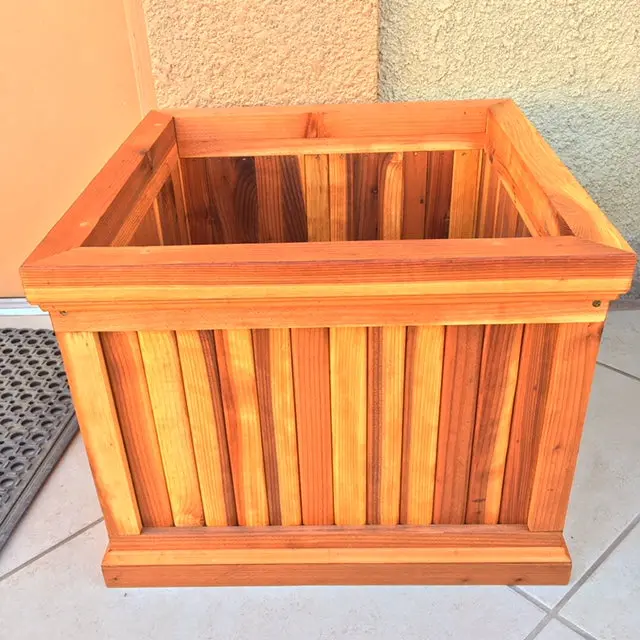 Santa Barbara Redwood Planter Box – Coastal-Inspired Design