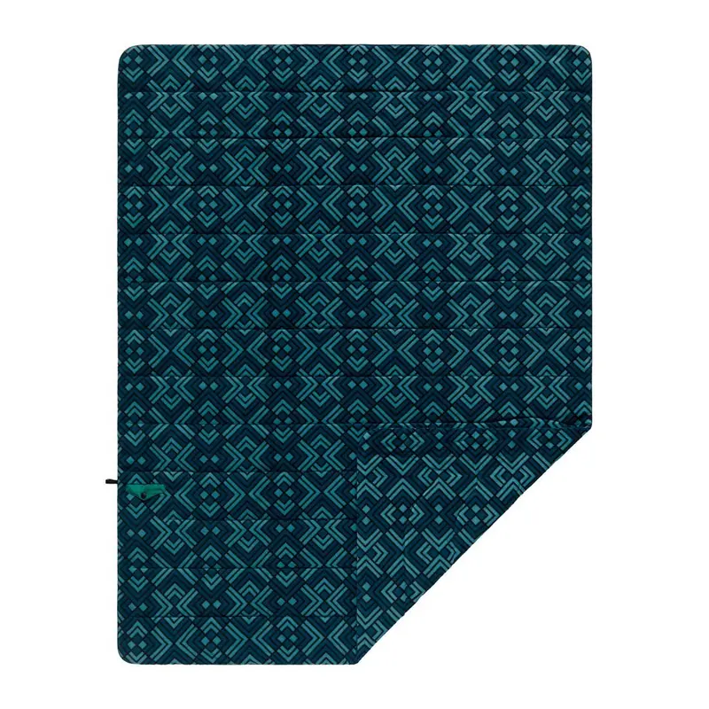 Soft Polar Fleece Throw Blanket – Lightweight Cozy Coverlet
