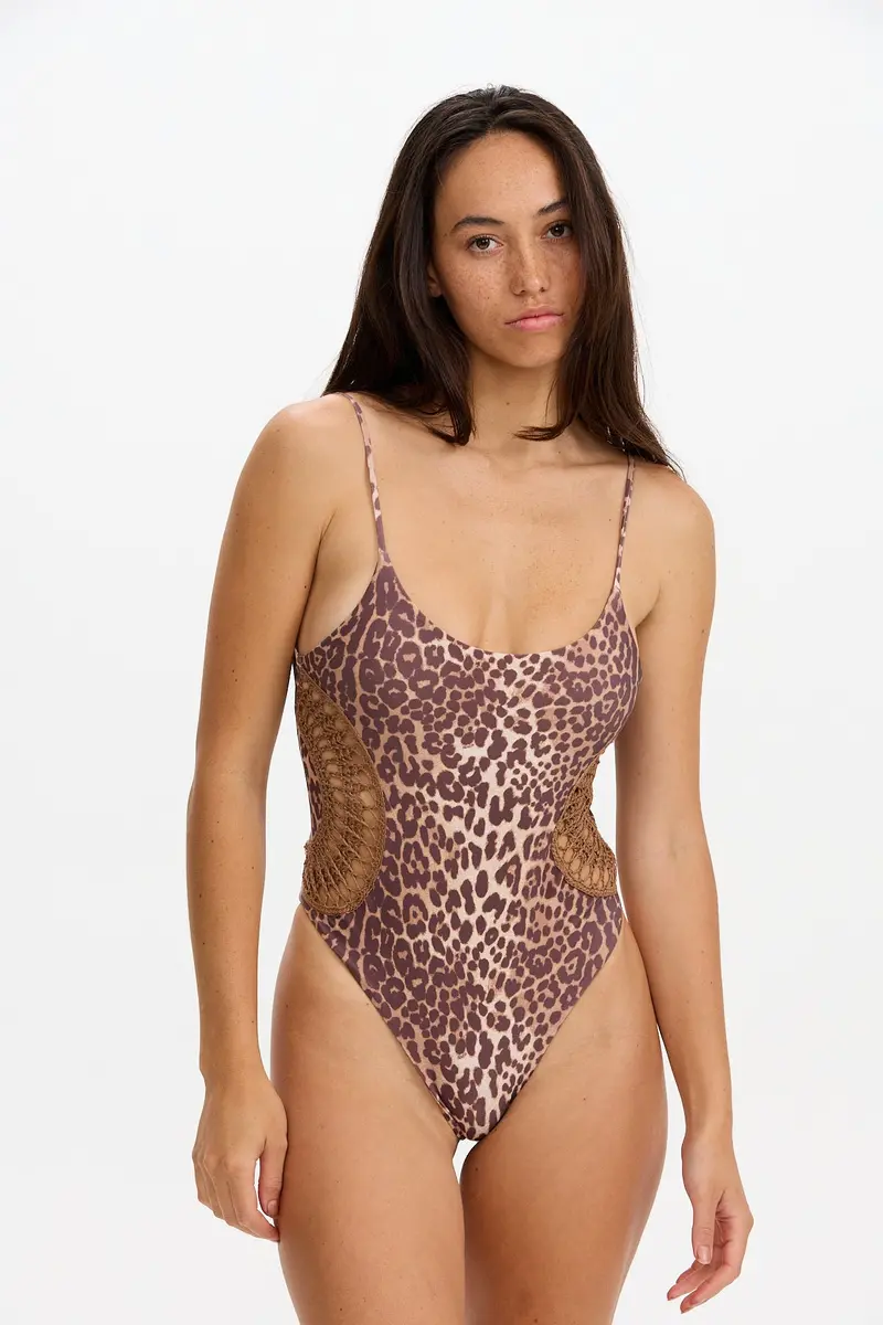 Stella 2.0 One-Piece Swimsuit – Sahara-Inspired Print