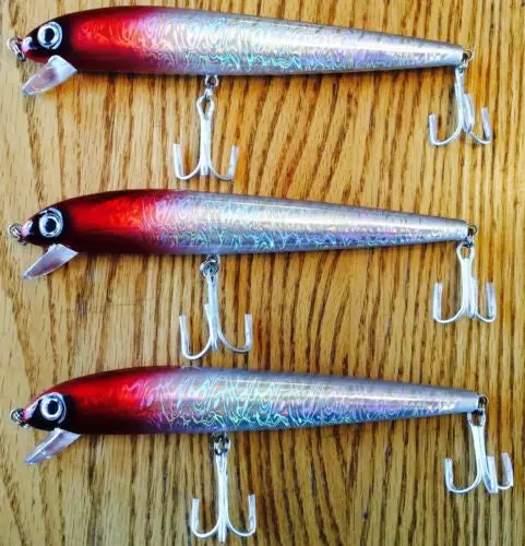 Three-Pack 7.5-Inch Deluxe Red-and-Silver Musky Crankbaits with Rattle