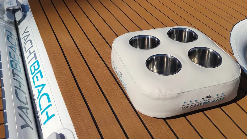 Yachtbeach 14″ x 14″ x 4.3″ Marine-Grade Floating Cup Holder