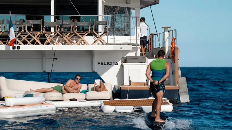 Yachtbeach Foil Launch Ramp for E-Hydrofoils